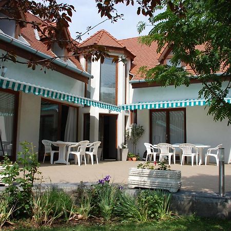 Emil Porta Hotel Balatongyörök Exterior foto