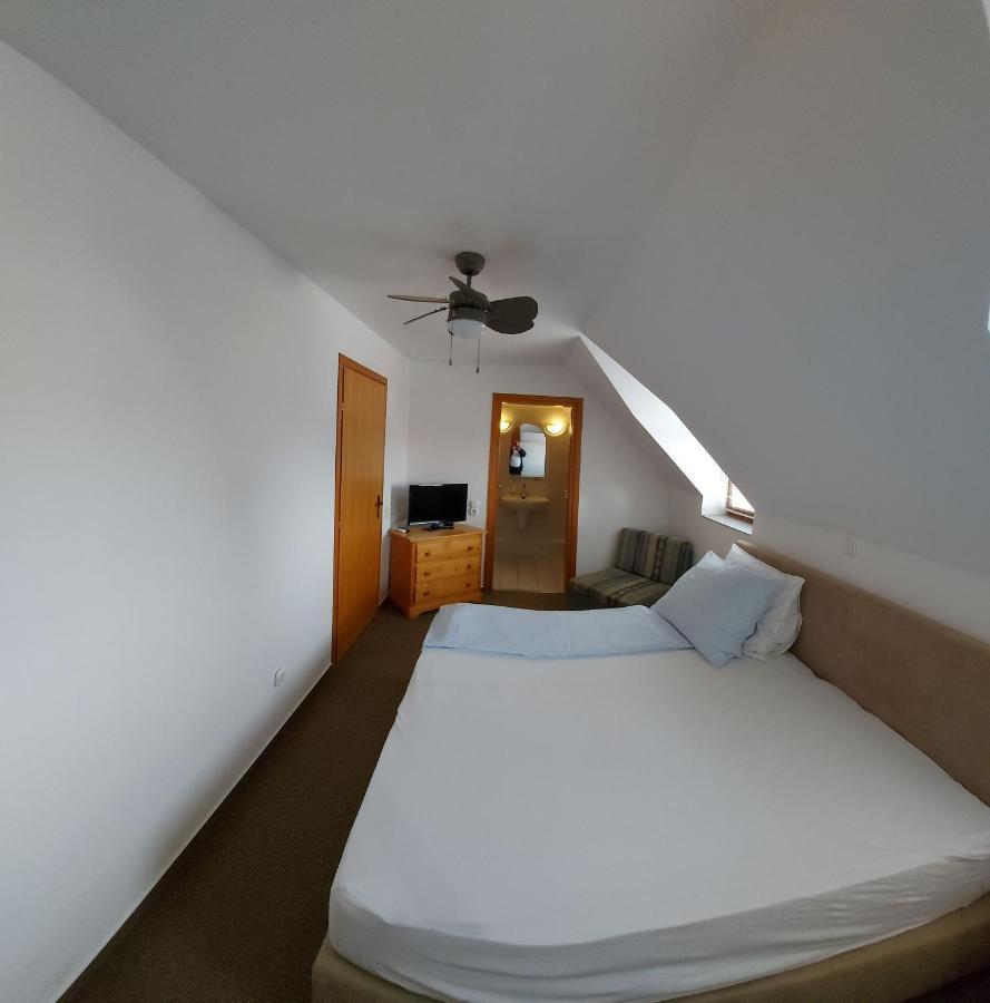 Emil Porta Hotel Balatongyörök Exterior foto